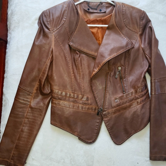 Jacket - Picture 1 of 2